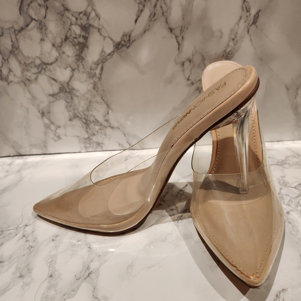 Fashion Nova Size 7 Clear Stilleto